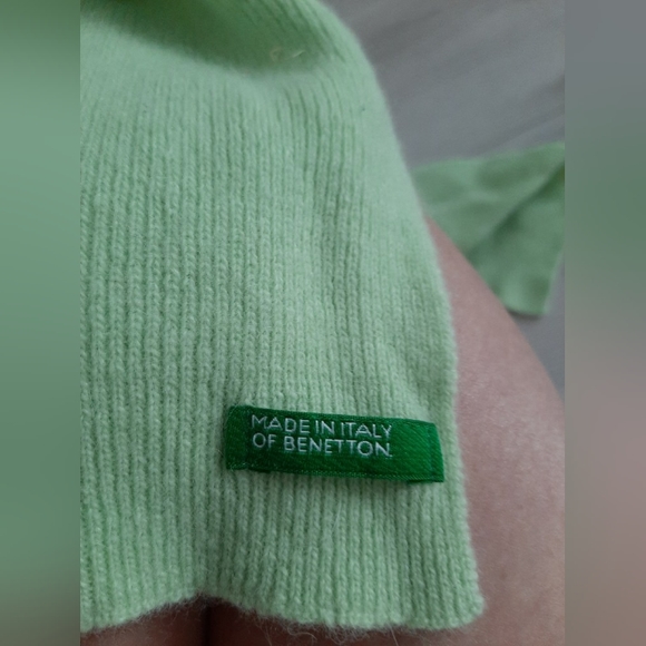 Scarf and gloves set - Picture 2 of 3